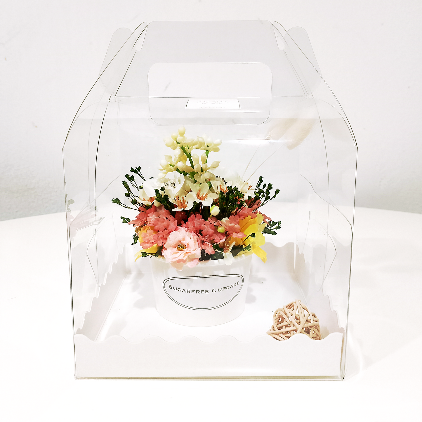 Composizioni_Fiori_Artificiali-Aria_di_Fiori-ARIADIPRIMAVERA_Cupcake_Cream_regalo